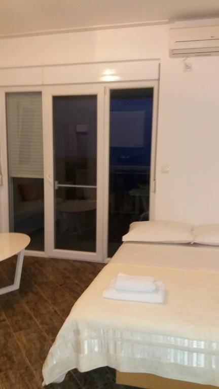 Apartment Vila Mirela Krimovica Bagian luar foto