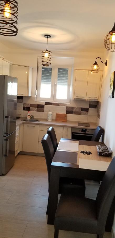 Apartment Vila Mirela Krimovica Bagian luar foto